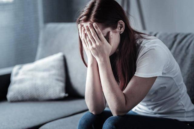 婆家拆迁,父母找我要房我拒绝,我却送大姑姐一套:她比你们厚道