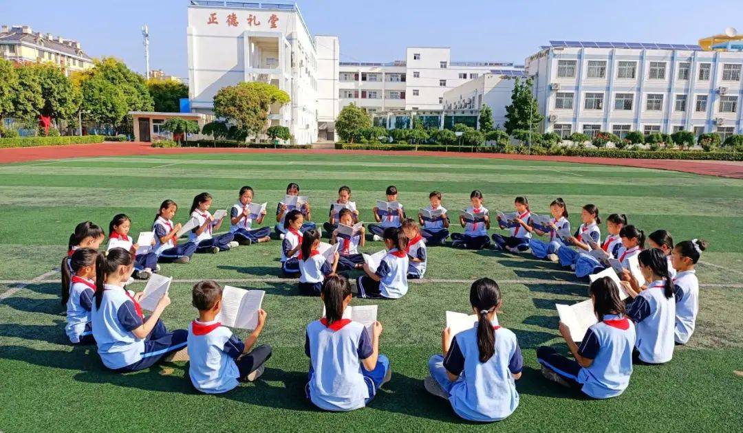 滑县锦和街道英民小学:校园无处不书香