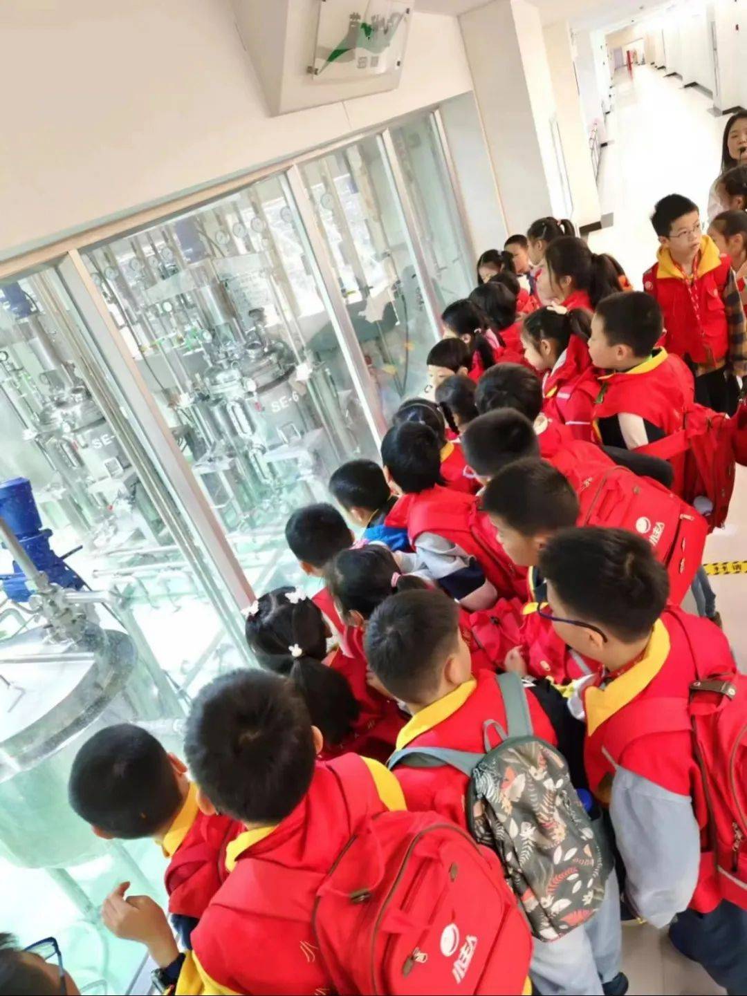 探索乳酸菌,健康每一天——5.4参观"养乐多"工厂活动