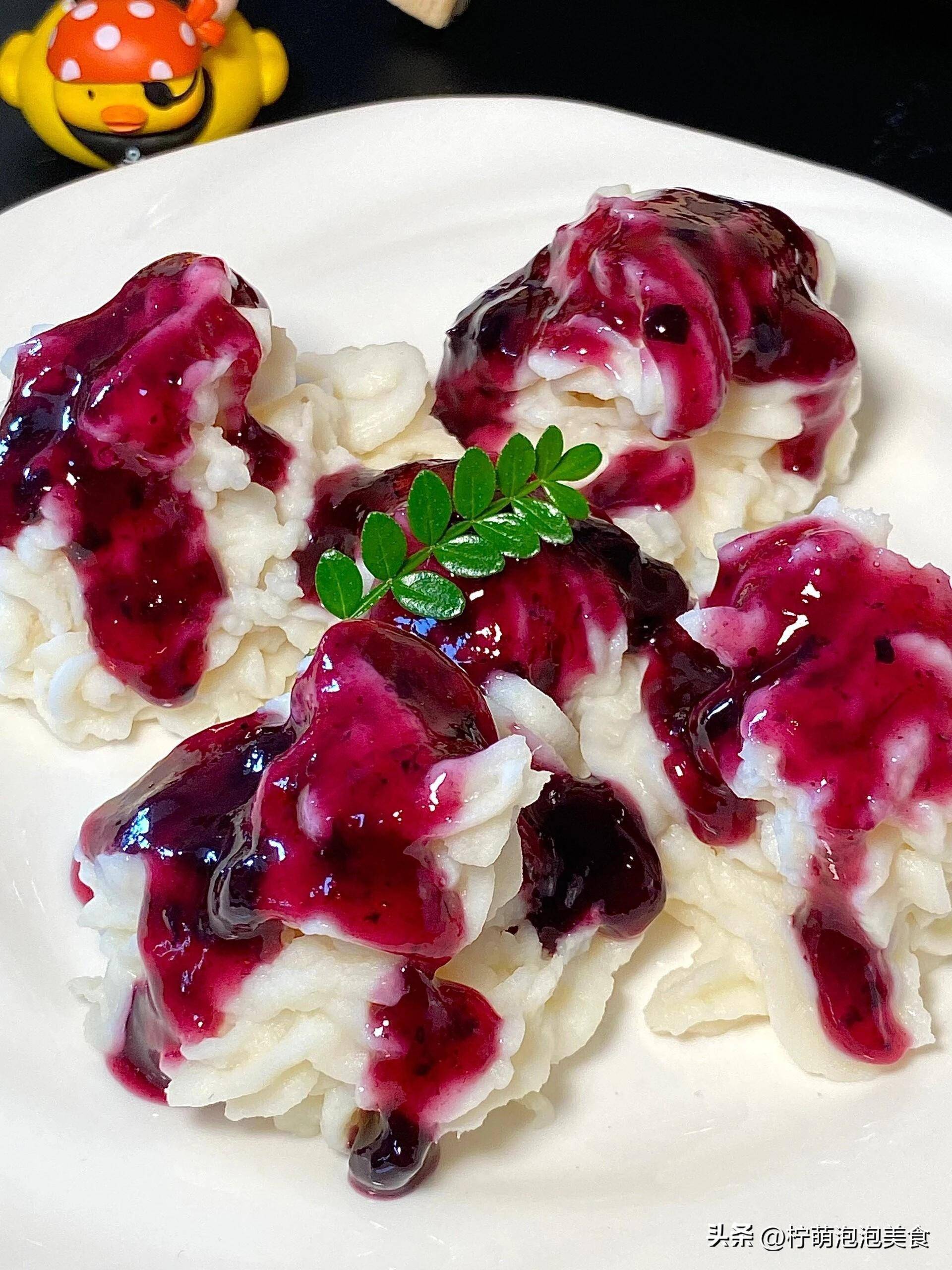 营养健康,肌肤水嫩显年轻_洋葱_蓝莓山药_番茄