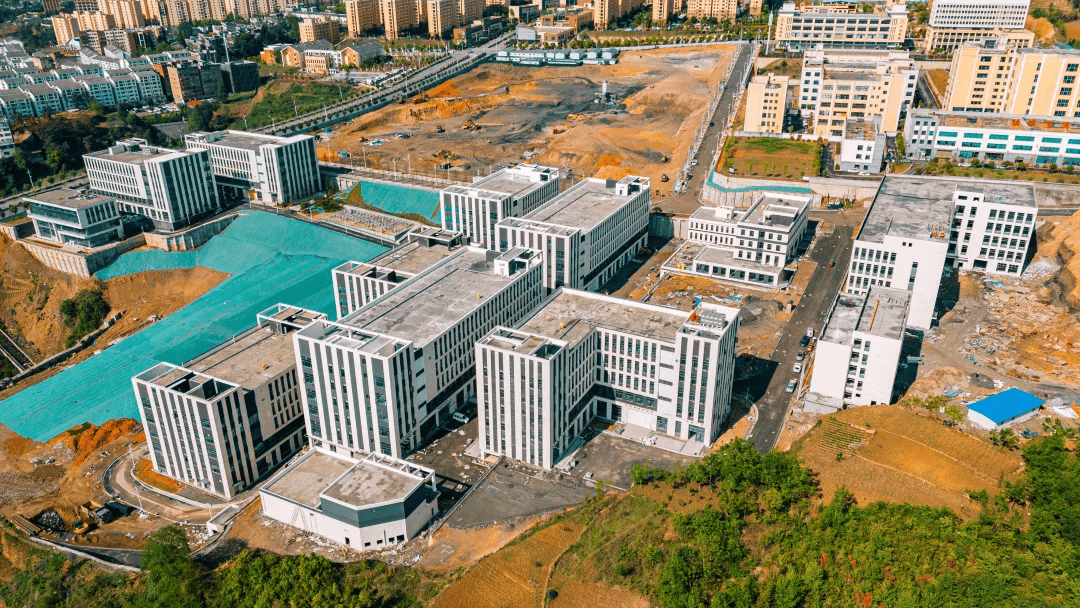 昭通镇雄纺织服装产业园正式投产,已有多家企业入驻!