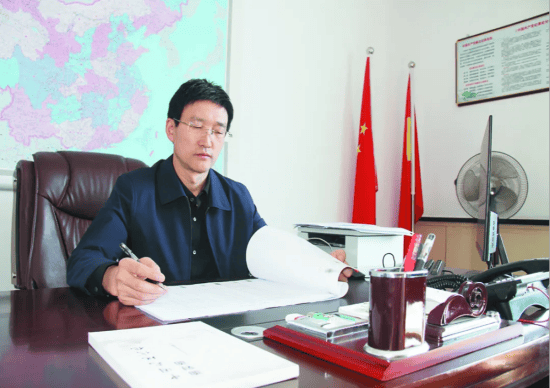 轩岗煤电公司焦家寨矿矿长王永生:锚定目标笃行实干 奋楫扬帆再创新绩