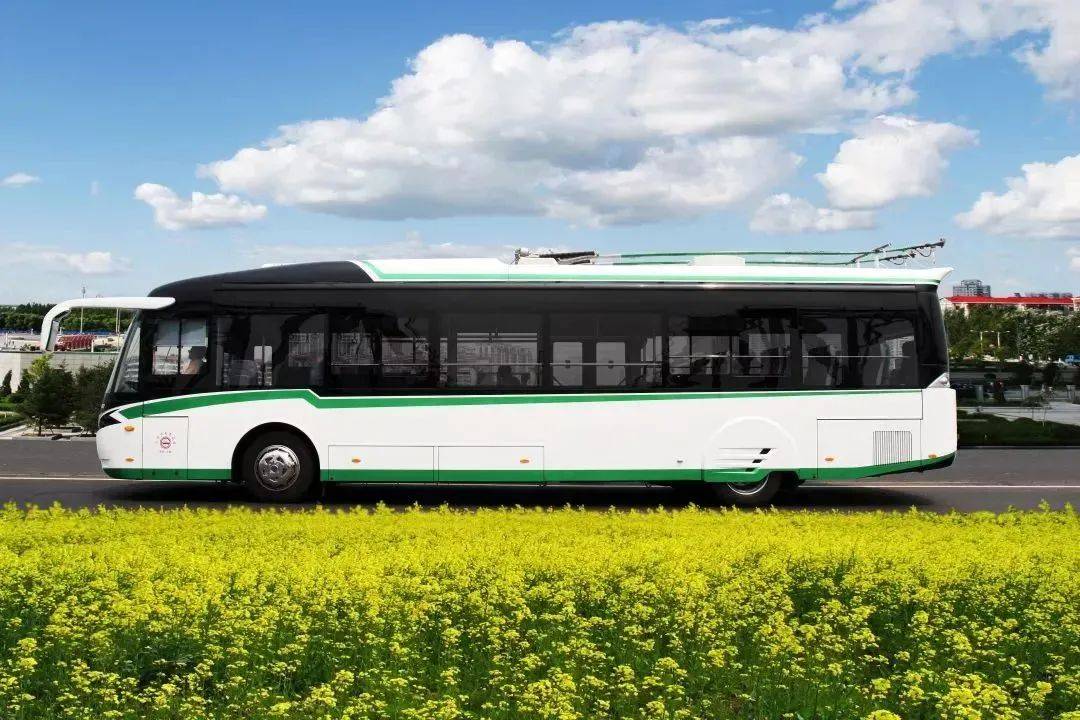 广州无轨电车103路停运,回顾"孖辫车"的多个全国第一