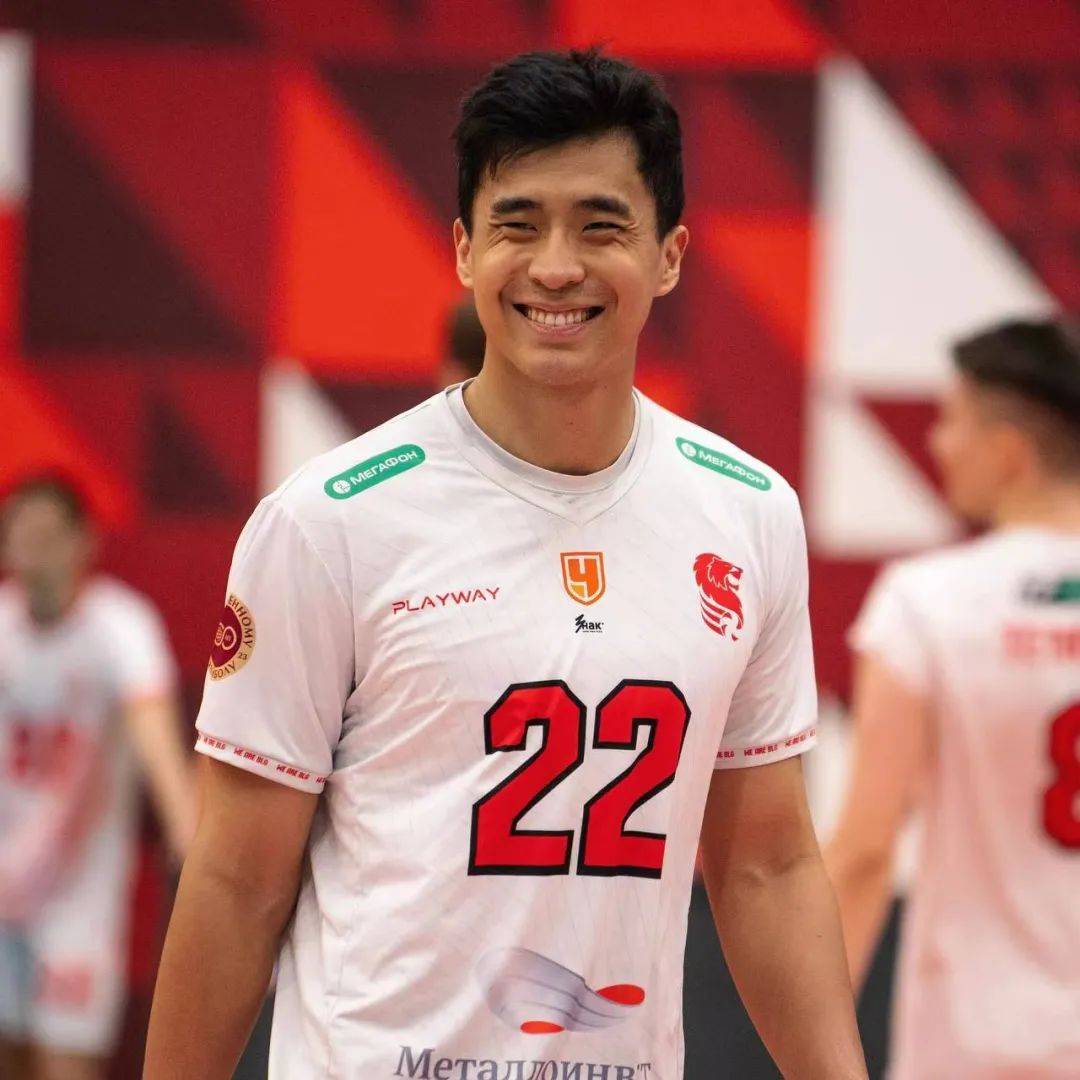恭喜中国男排张景胤 别尔哥罗官宣 正式续约 赛季数据曝光