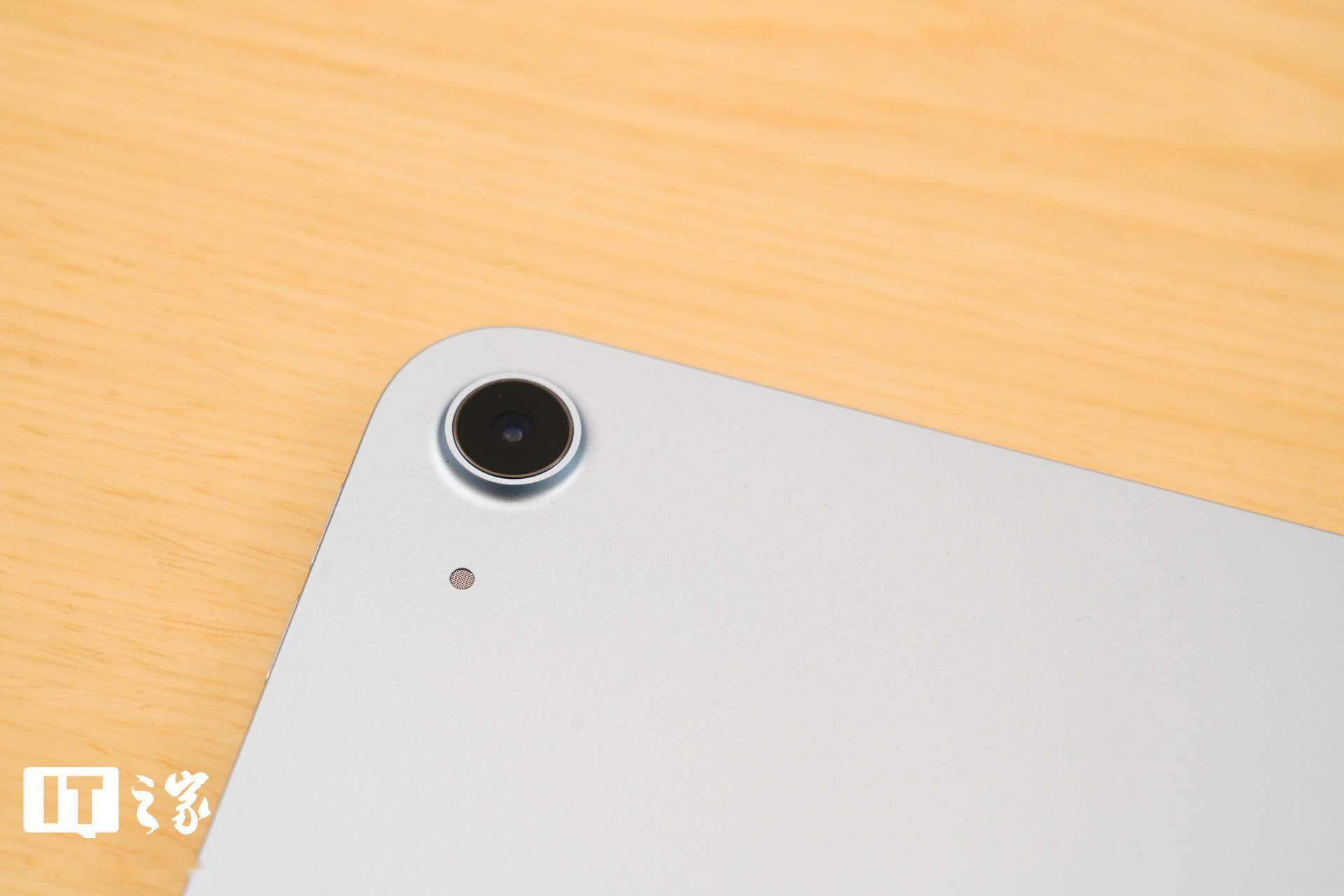 史上最薄苹果设备!it之家现场实拍上手 2024 款 ipad pro