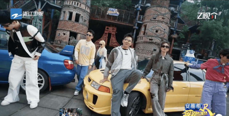 《奔跑吧12》今晚"山城"竞速