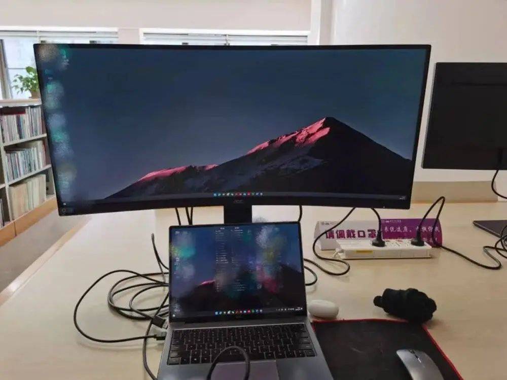 清北商科毕业生"疯狂赚钱"的野心落空后_银行_徐凯陪_母亲