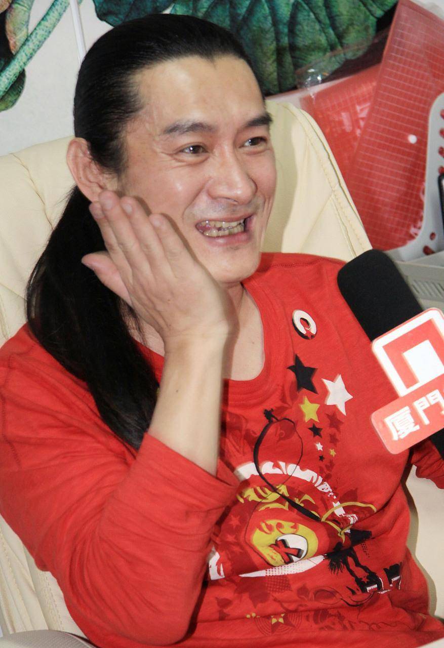 黄安:终于懂了!被称为"爱国"网红的他,如今现状咋样了?