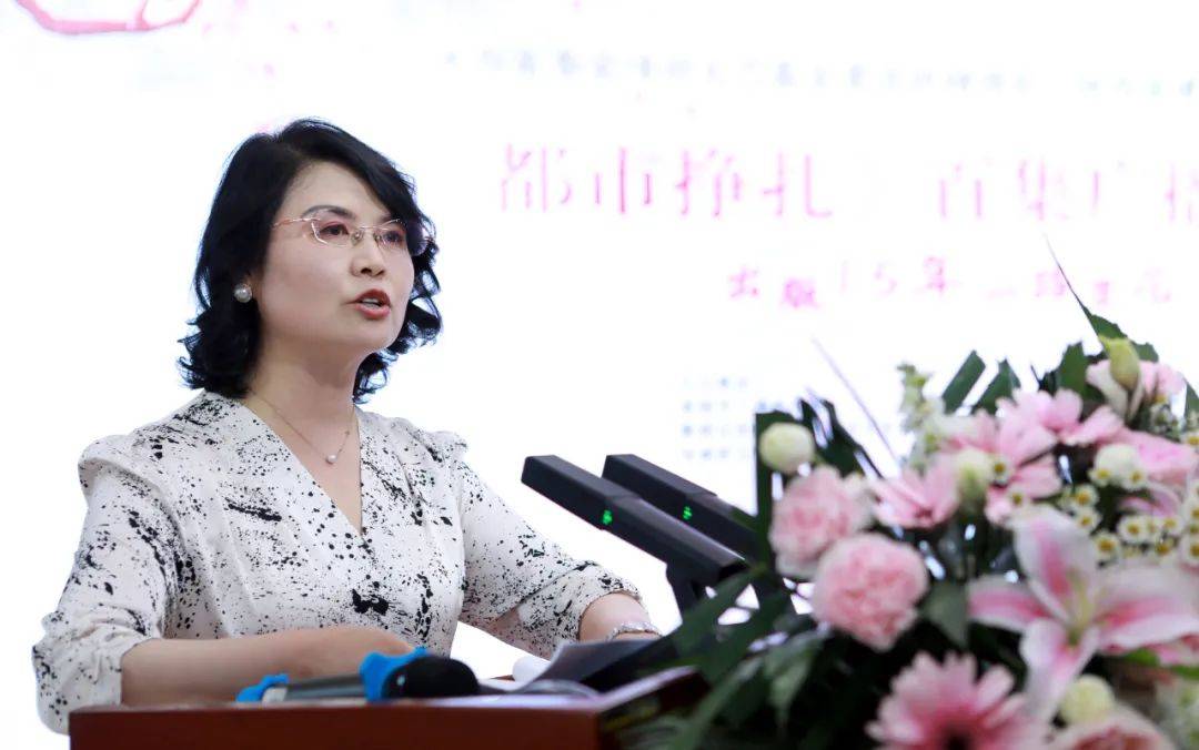 亲情■改编自韩晓英同名小说 百集小说剧《都市挣扎》正式开播_咸阳