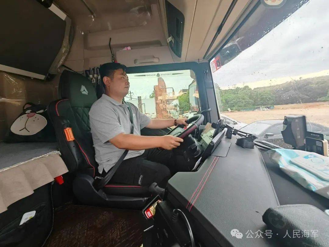 海军退役士兵王向楠:我对得起"中国退役军人"称呼