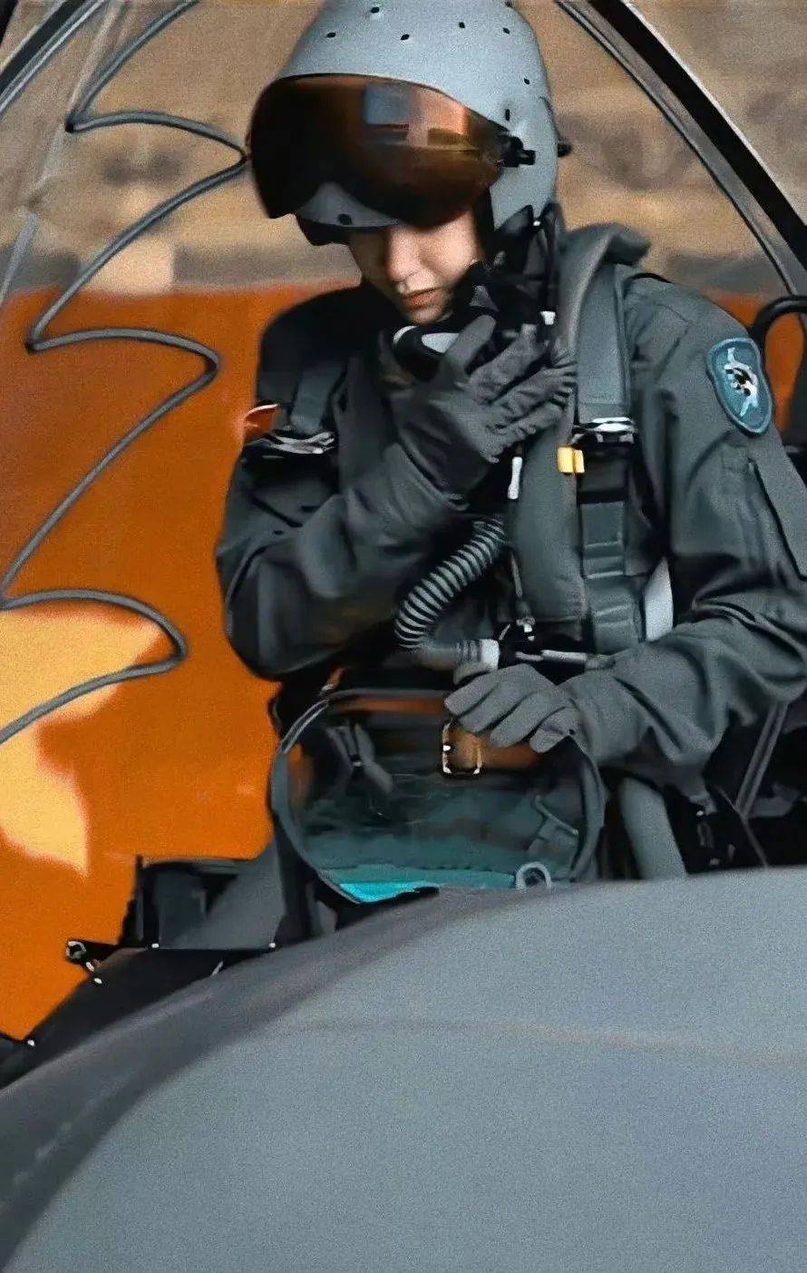 王一博专题壁纸-维和防暴队