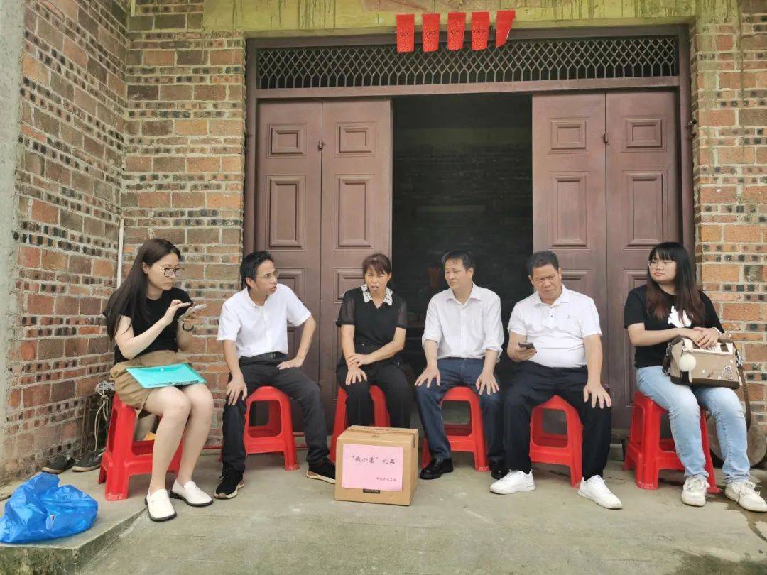 钦北区总工会开展2024年为困难职工"点亮微心愿"活动_长滩镇_物资_连