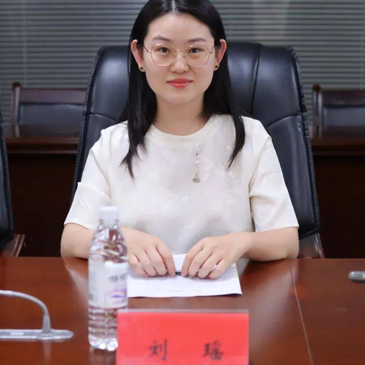 风华正茂致青春笃行逐梦绘蓝图