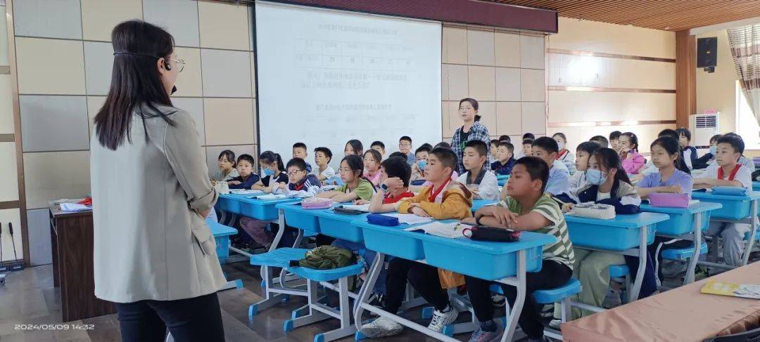 【数学教研】"教"以共赴 , "研"以致远