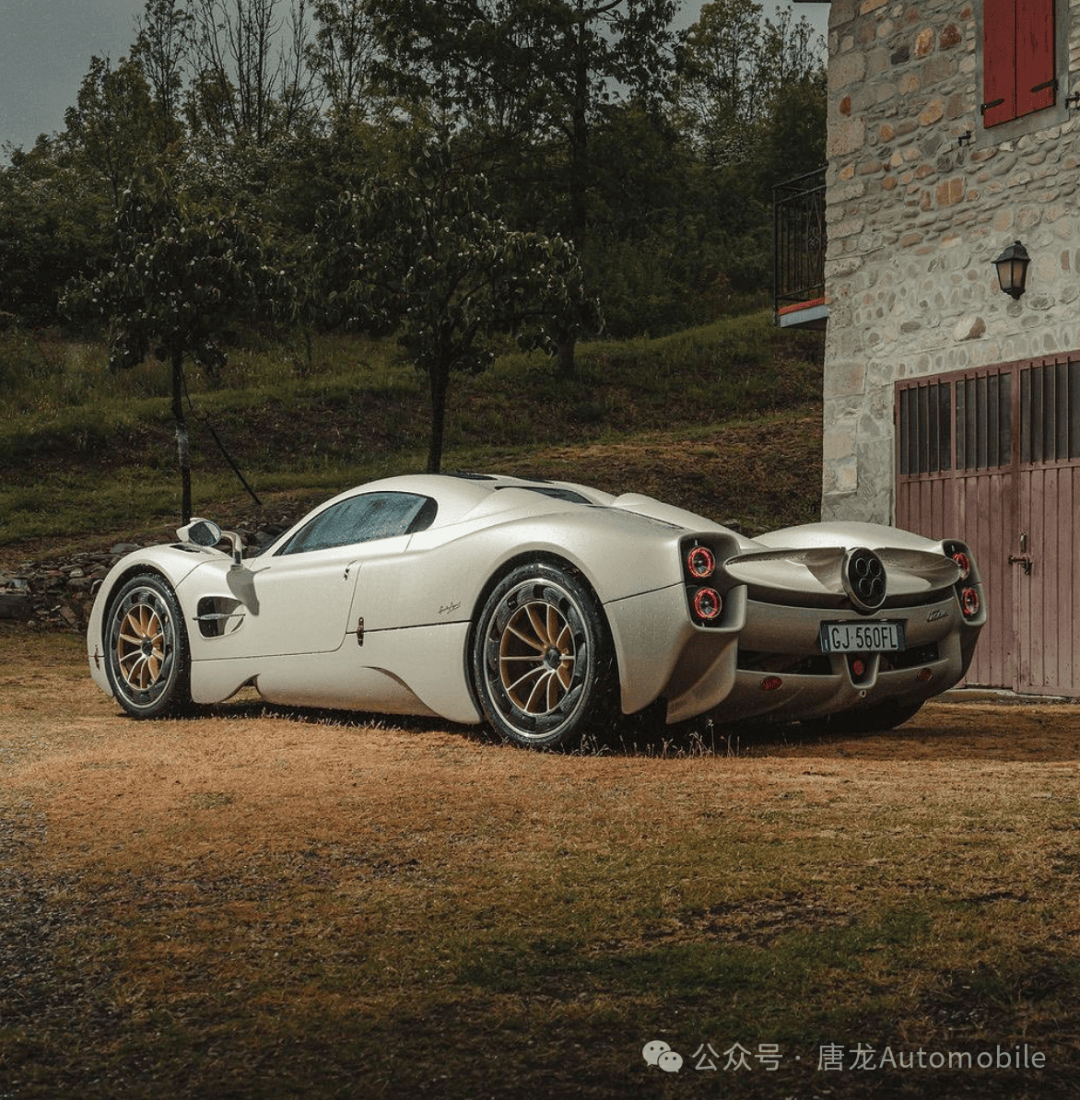 【意大利设计之巅】帕加尼乌托邦(pagani utopia)——864马力的v12