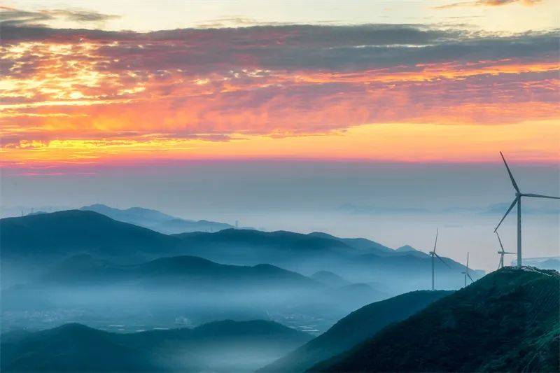 云海与日出.新一天的期待在宁波的早晨开启