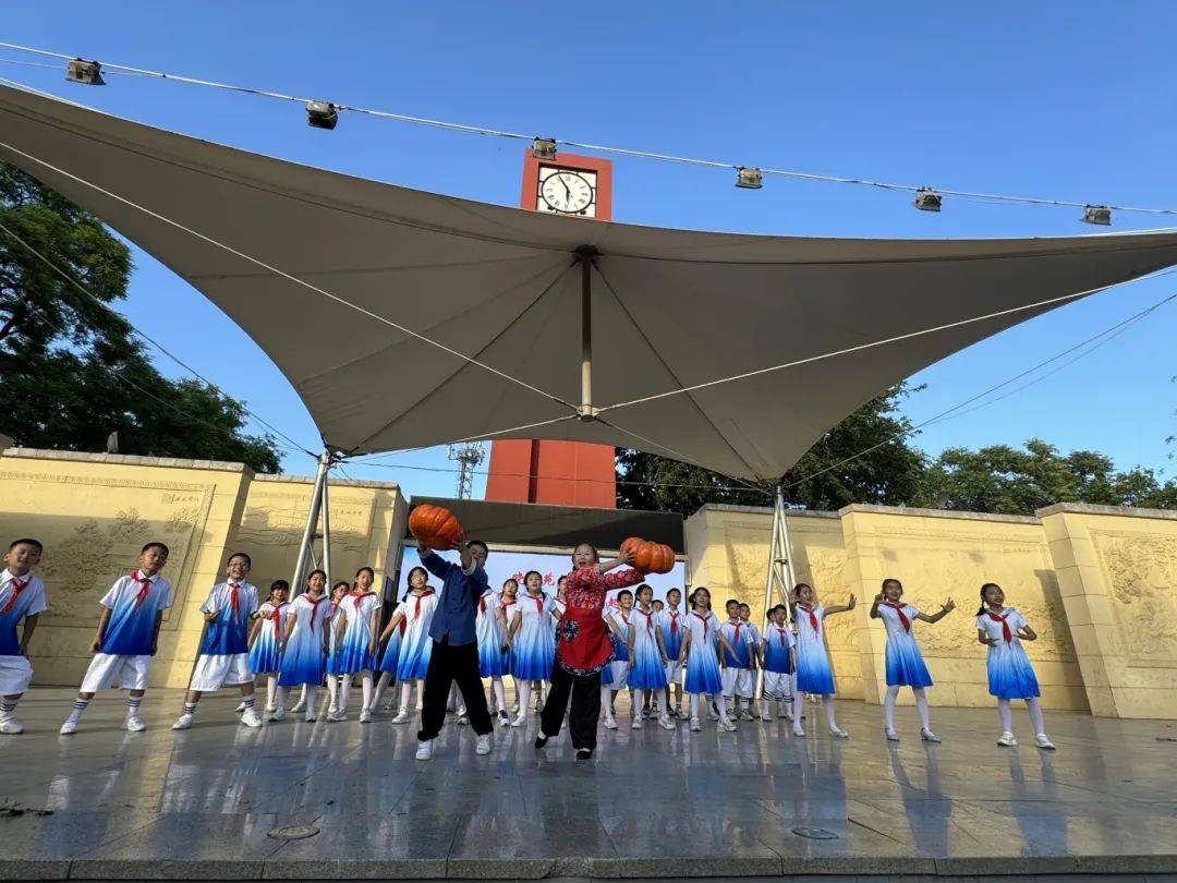 丰台二中卢沟桥学校志愿服务文明实践汇演活动