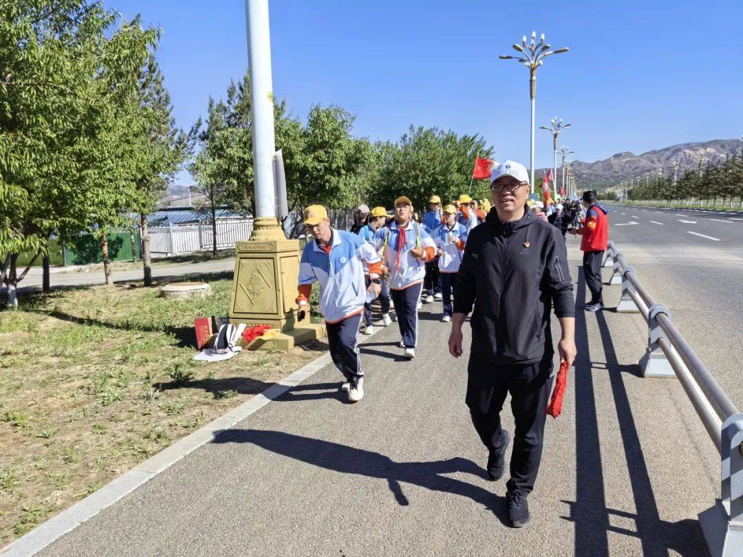 "初"心如磐 奋楫笃行 | 呼市一中初中部举行"青春