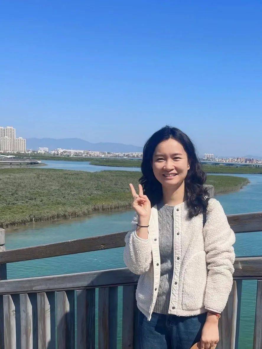 繁「新」熠熠 芳华灼灼|初绽博雅光彩:郑艳红老师