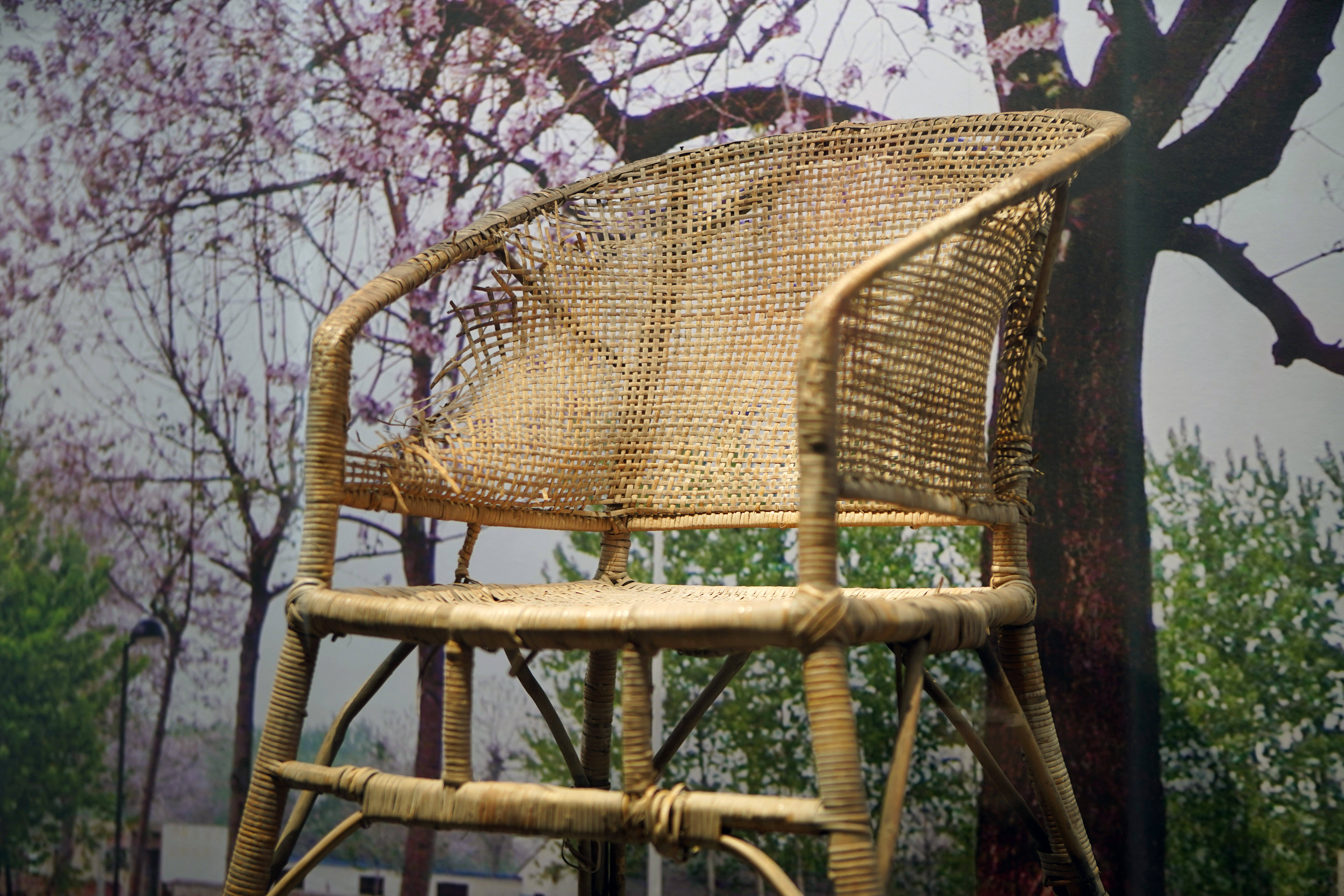 在河南省兰考县焦裕禄同志纪念馆内拍摄的焦裕禄曾用过的藤椅