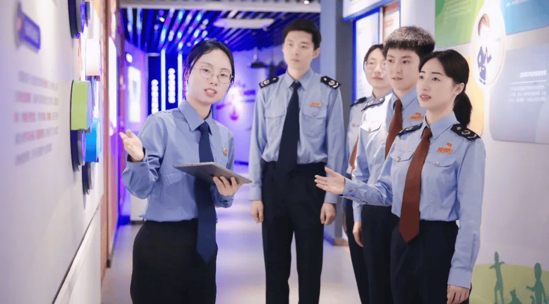 人民网聚焦深化税收征管改革这三年:220多项举措出台 税收服务国家