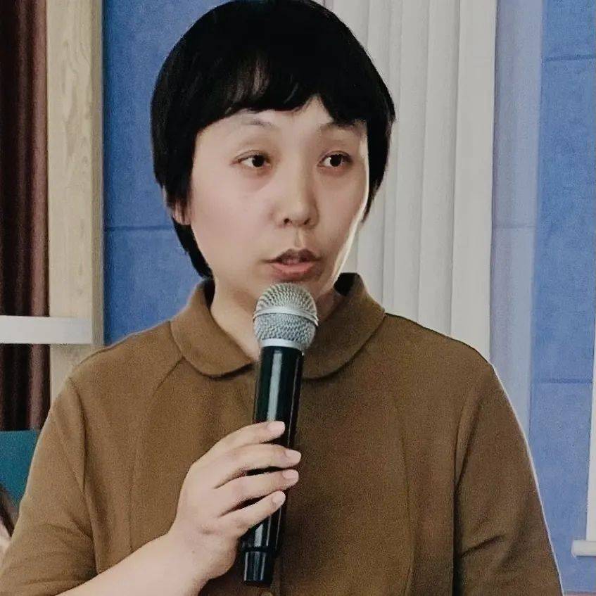 系列丛书——《学生发展与教育指导纲要》,四年级陈明月,五年级王茵