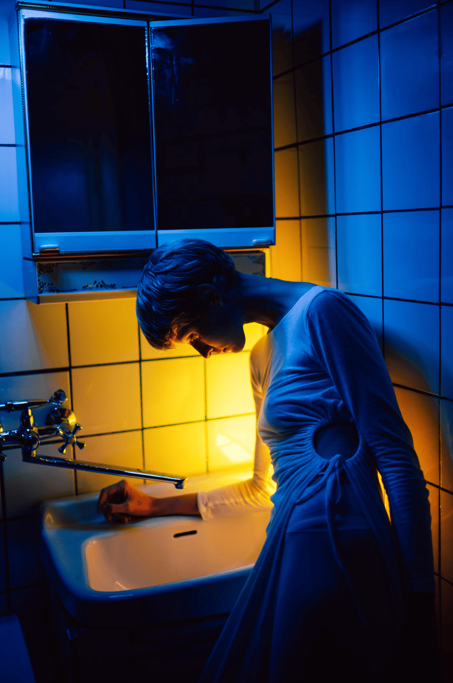 用光影创造氛围 | polina washington人像摄影作品