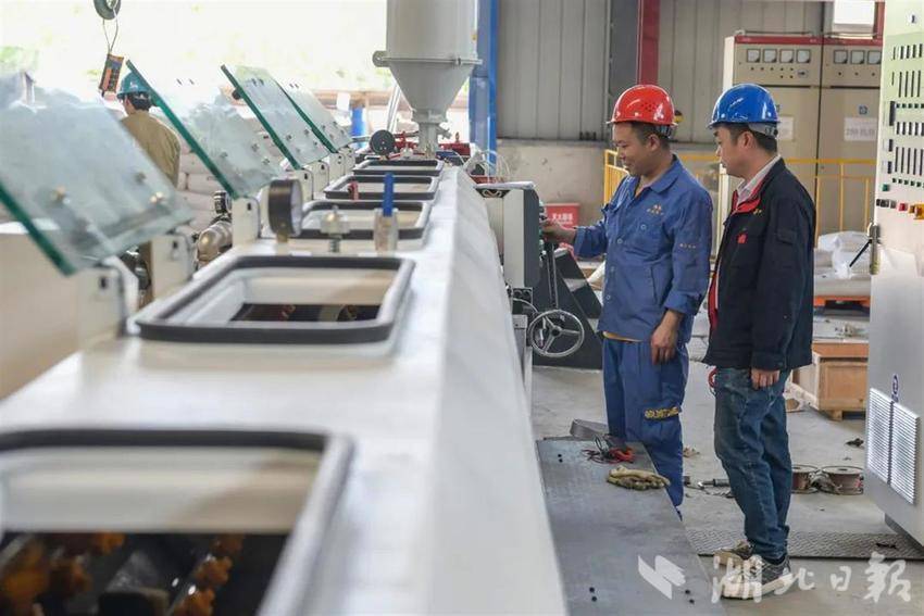 标准领跑 专利支撑 鄂州民企"双剑合璧"闯"蓝海"