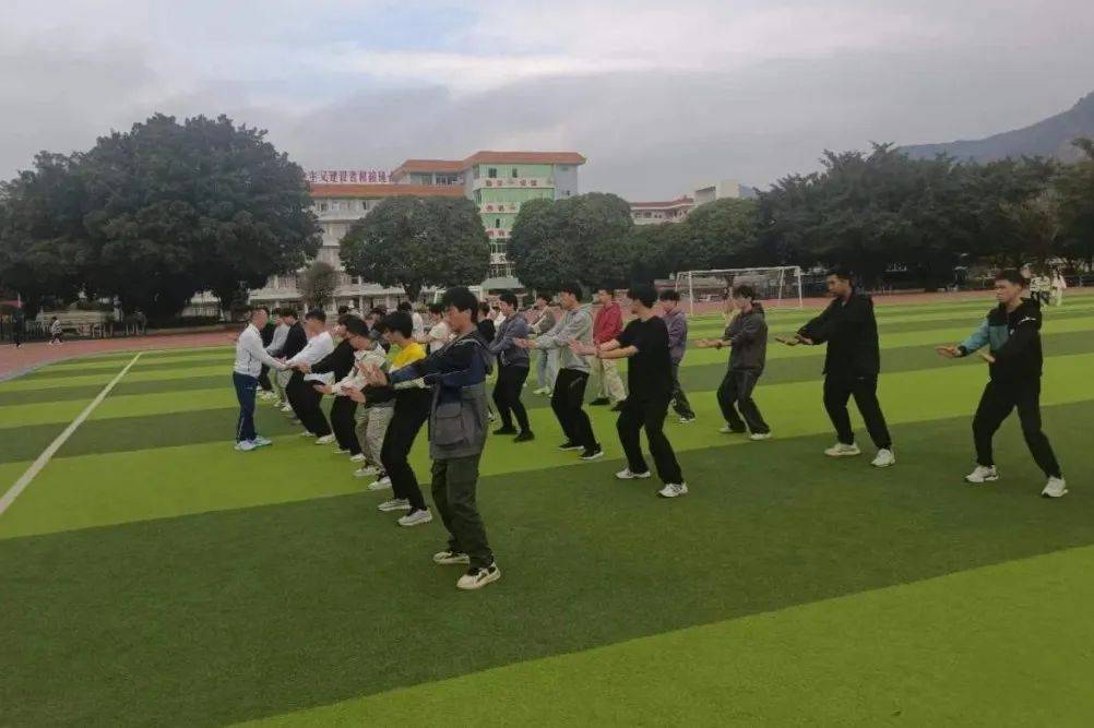 本次武术社团兴趣小组活动,内容丰富,为未来发展奠定坚实基础.林昱辰