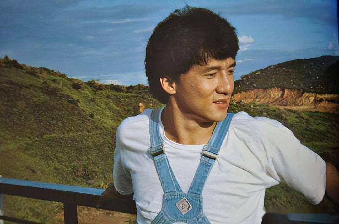 这3位拒改国籍的艺人真霸气_甄子丹_成龙_进行