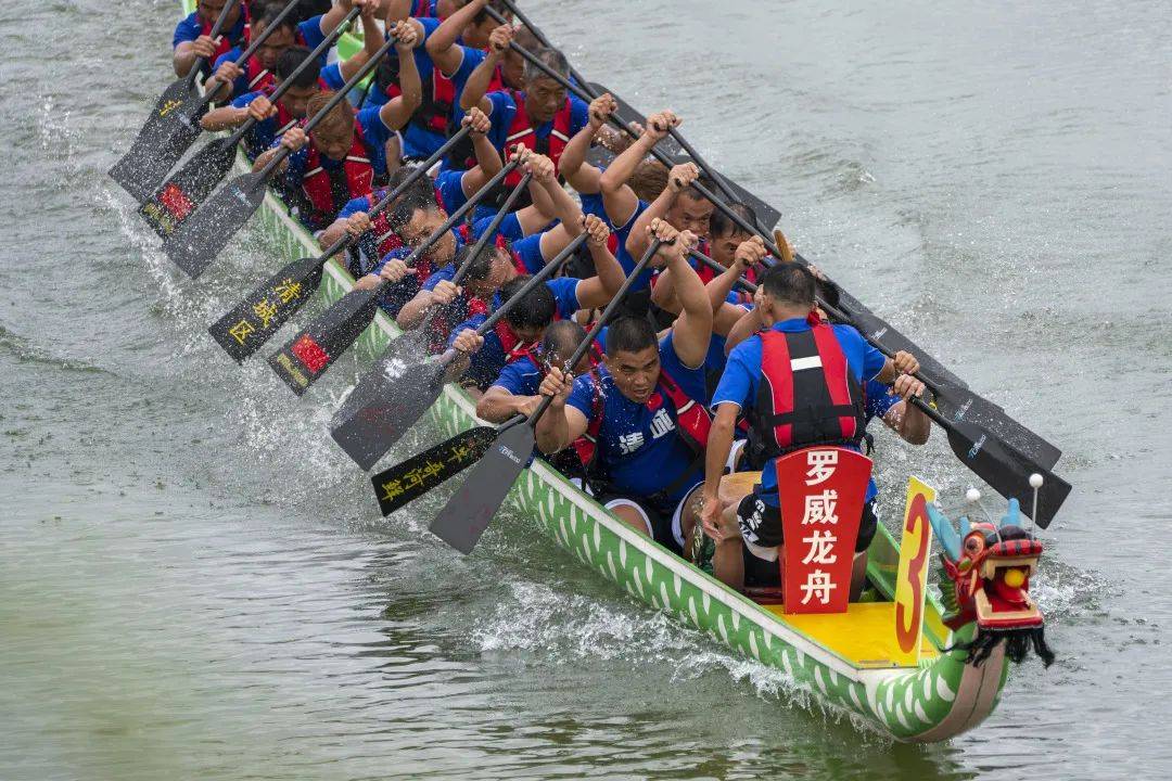 清远各地将陆续举行龙舟赛作为"中国龙舟之乡"的清远,传承着划龙舟,看