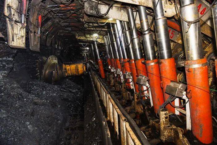 看"精品工程"的东庞注解!