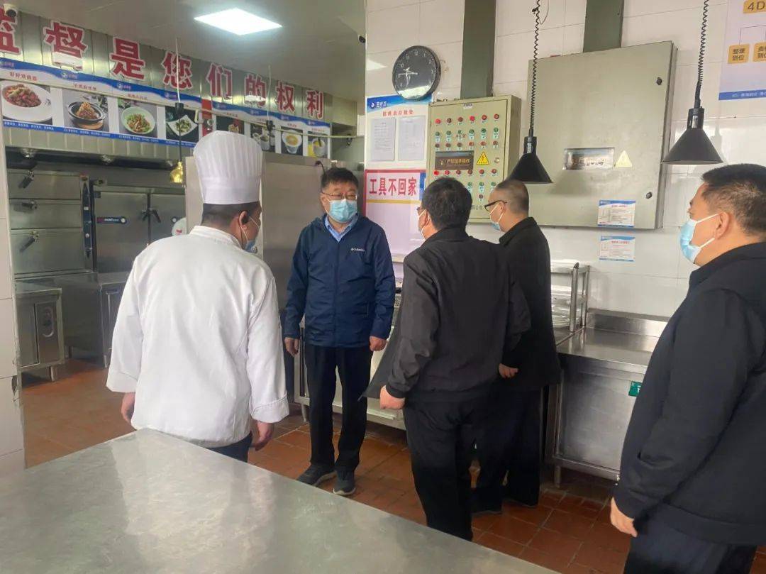 赵玉生督导检查食品安全工作