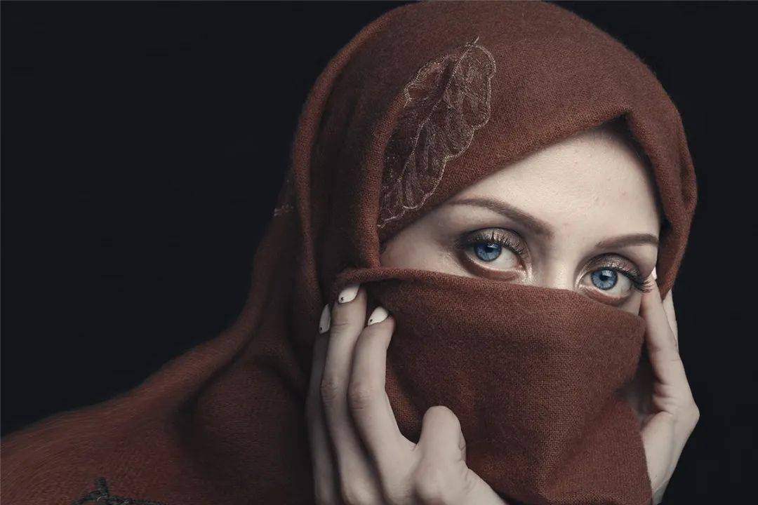 国际摄影巡回展艺术人像获奖佳作