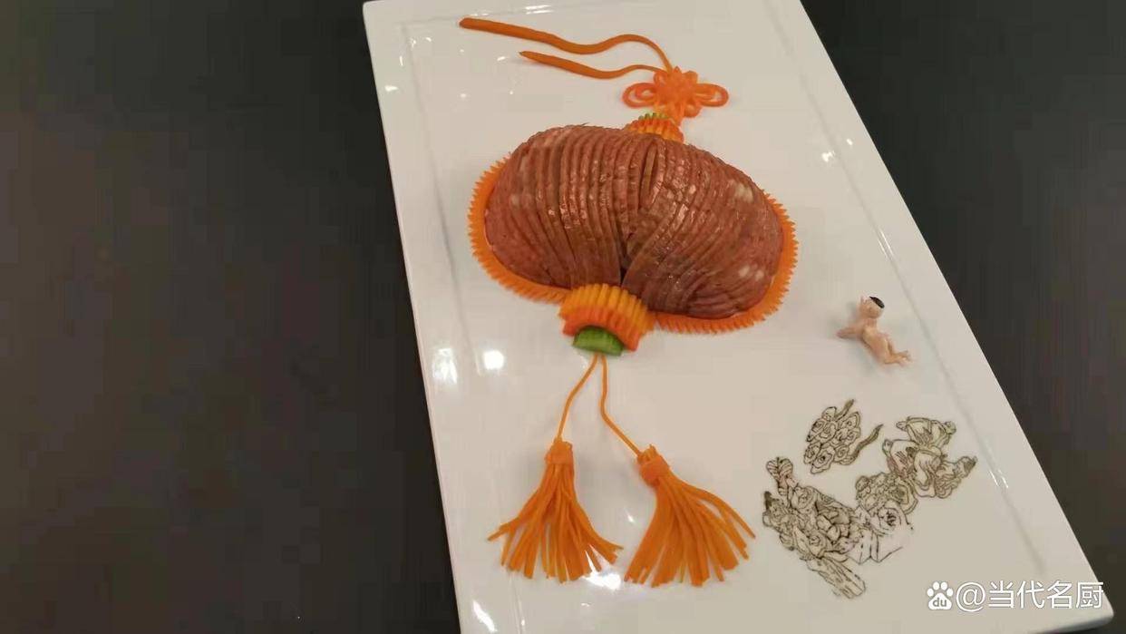 注册中国烹饪大师:李光健 红事会餐饮集团长春旗舰店行政总厨