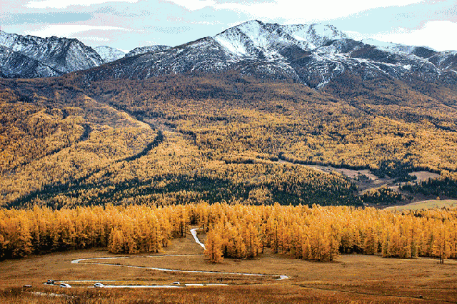 《我的阿勒泰》大结局现20年一遇最强极光,此生总要去趟阿勒泰吧!