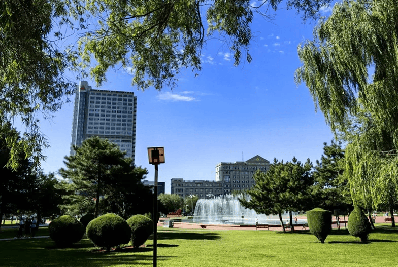 快到包头这些公园寻找答案