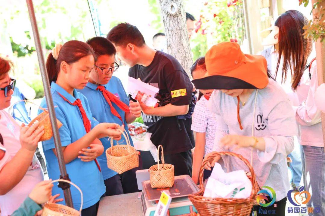 快来看!2024上海·菊园百果园樱桃文化节开幕啦