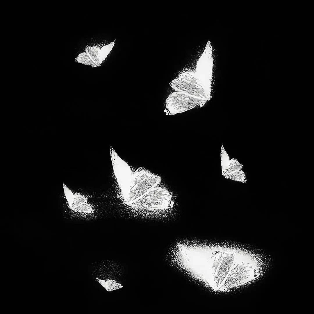 超爱的黑色小众氛围感背景图