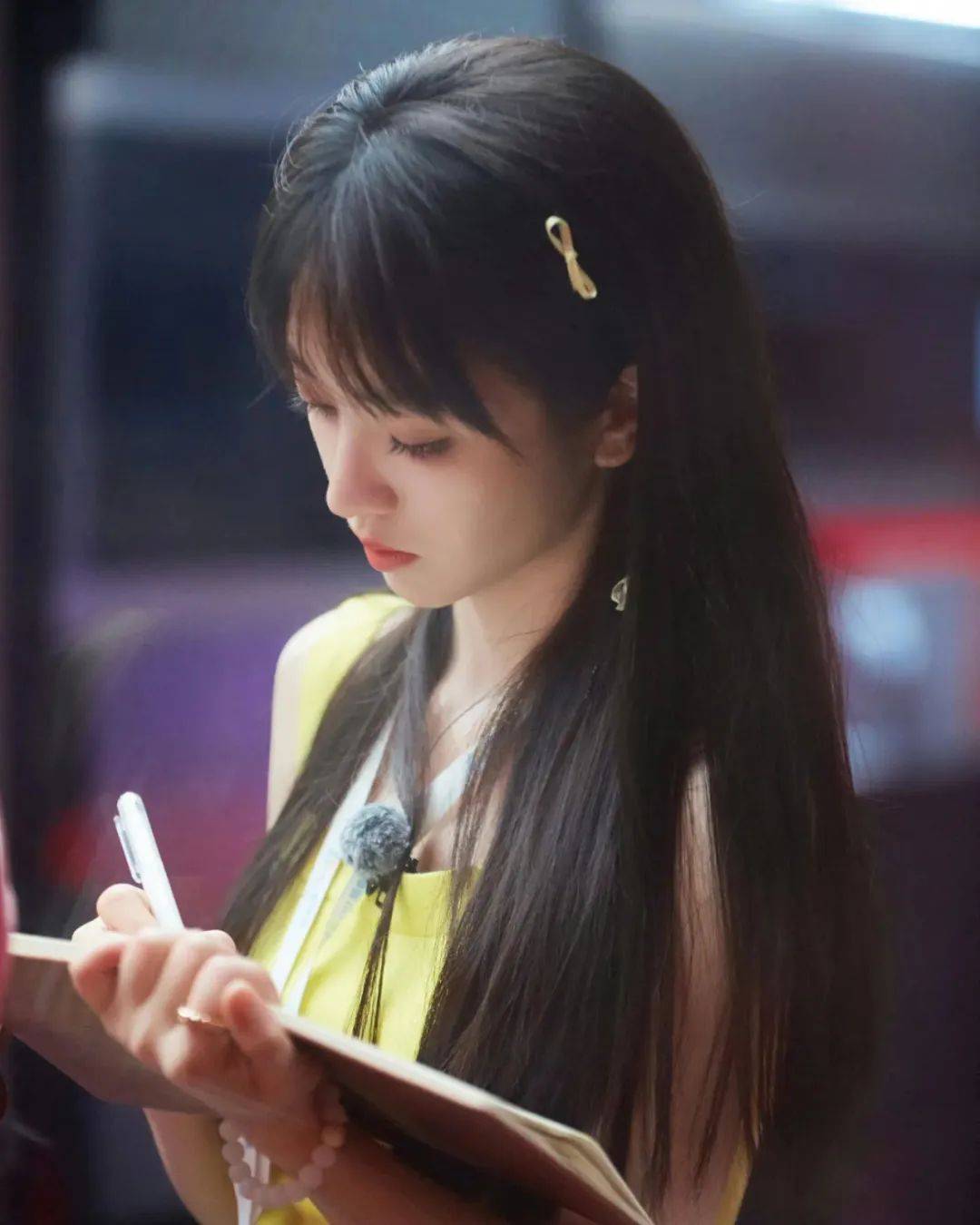 赏花 | 这身材.先舔为敬!直接杀入全球最美百大女星!