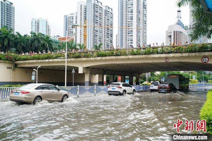 广西遇今年以来最强降雨袭击 各地转移避险受灾民众2354人