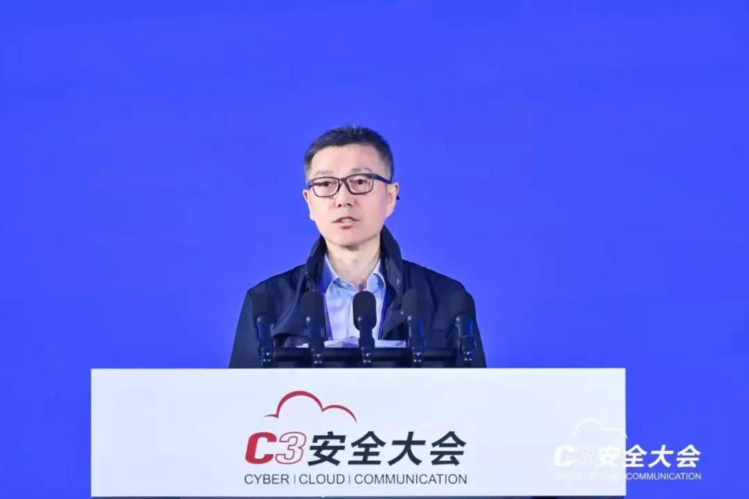 南京市人民政府副市长吴炜向出席大会的嘉宾表示欢迎.