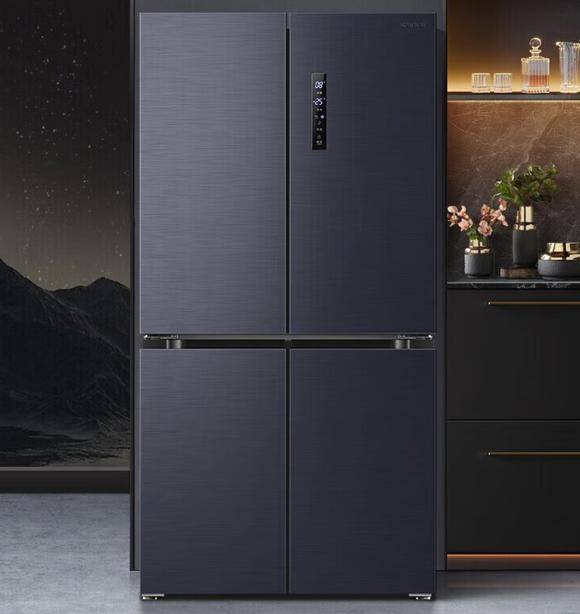 主要配置:>配置强调:620升的大容量,高效的净味和除菌技术(净味率>99%