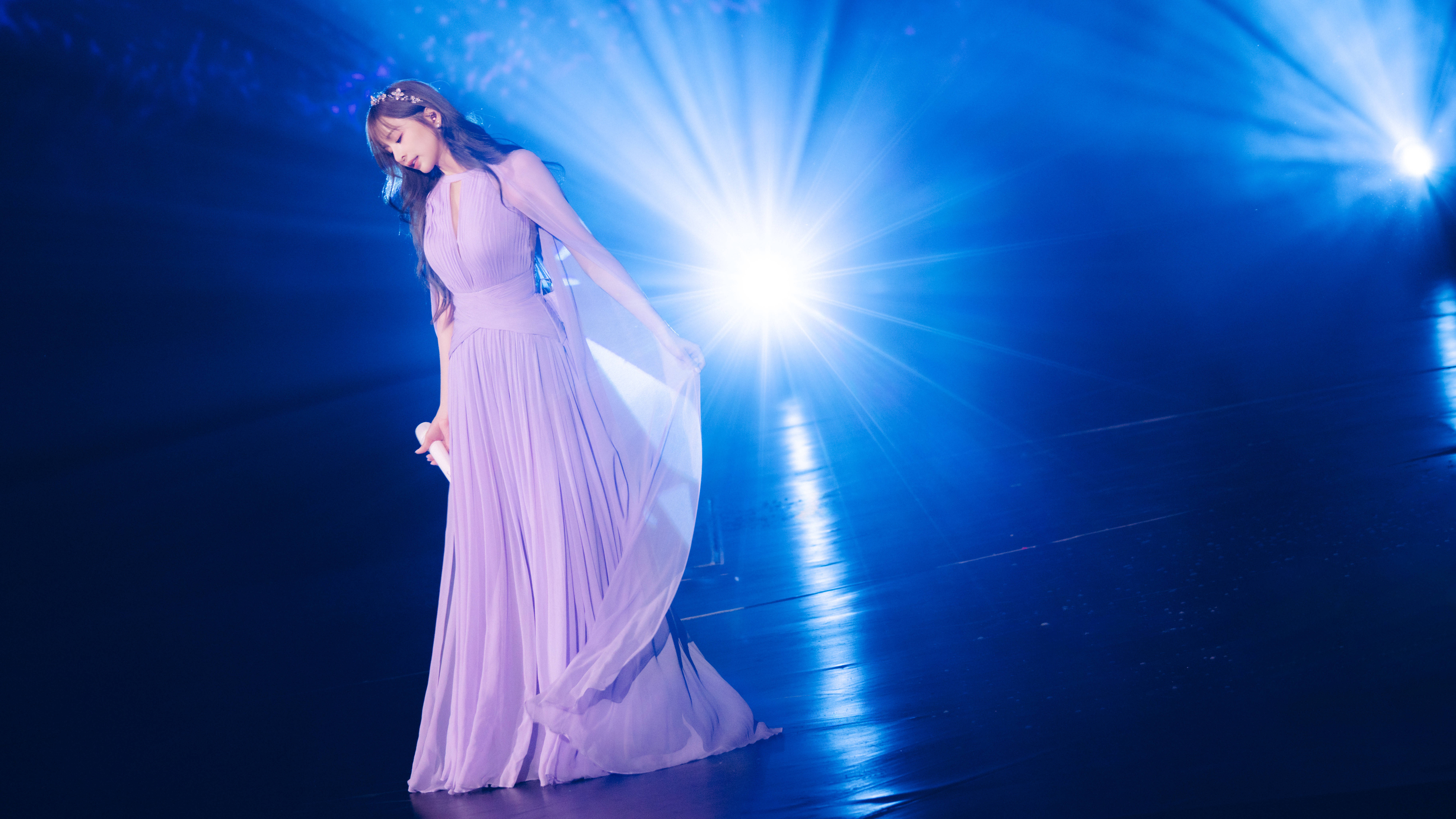 王心凌"sugar high"巡演登陆佛山,卡祖笛吹奏《黏黏黏黏》被观众大赞"