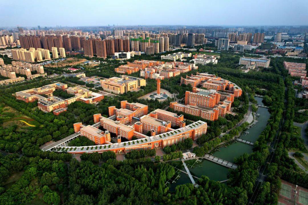 郑州大学景点介绍图片