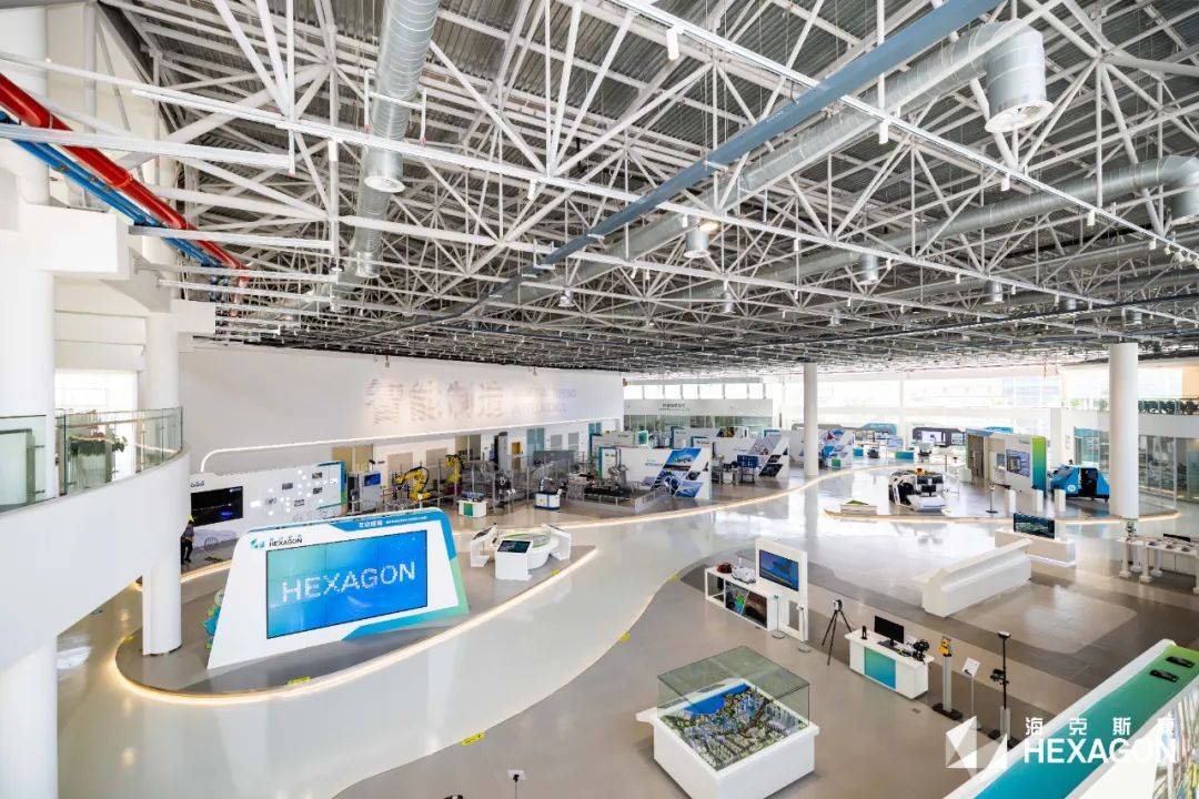 走进海克斯康双智赋能中心,一批尖端计量技术汇聚,也预示着新一轮发展