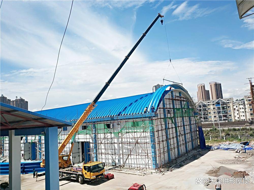 酒类生产创新拱形钢结构顶棚解析