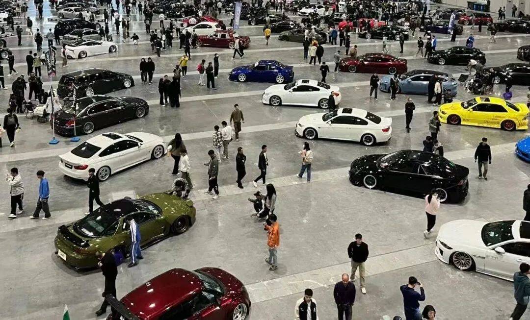 (图片来源于网络,如有侵权请联系作者删除)"玉林潮车展粽享车生活"
