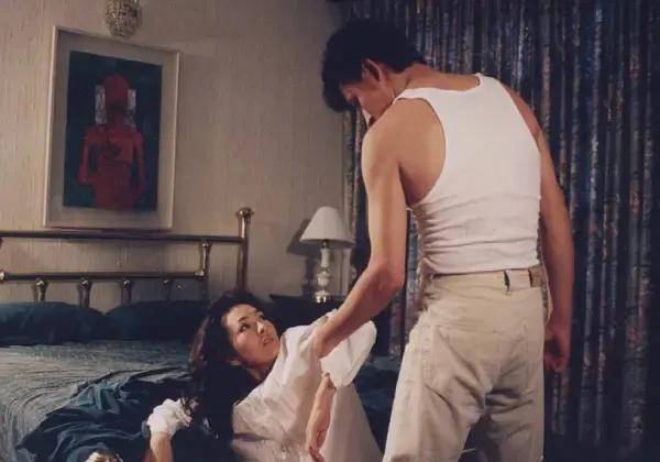 9部：经典大尺度，高颜值电影值得你熬夜一看