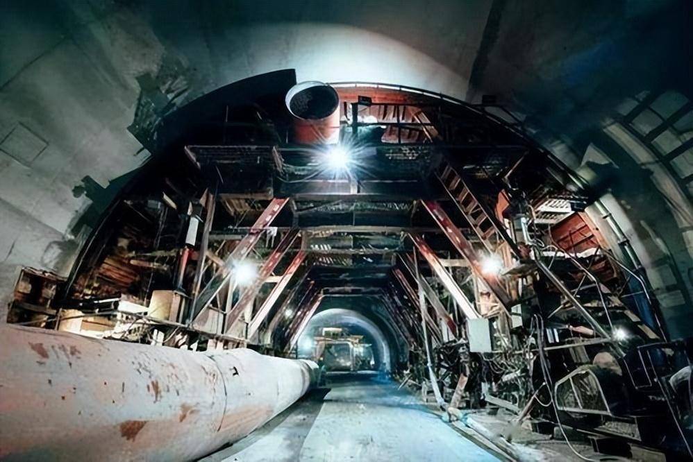 历时12年,"地狱级"大柱山隧道开通,它的战略价值你可能没看懂